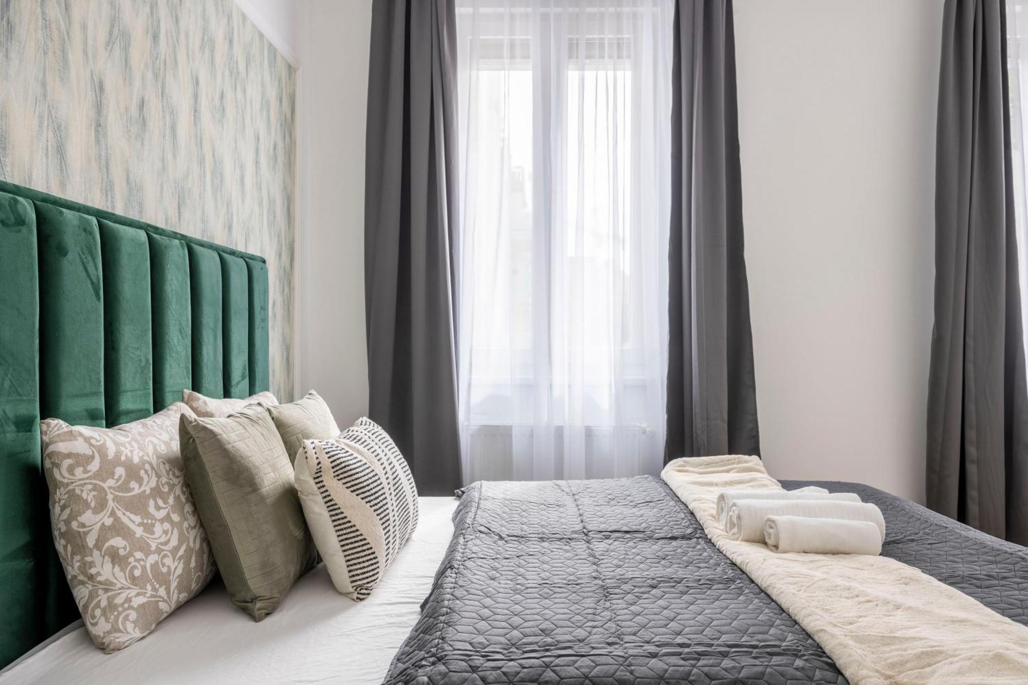 Luxy Central Spacious & Cozy Residence With Balcony Budapest Eksteriør billede